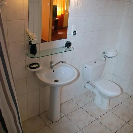 Osrodek Sportowo-wypoczynkowy Opo 假日公园 *